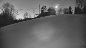 Skiareál Karolinka  - Otočná kamera na sjezdovce - 13.3.2026 v 05:20