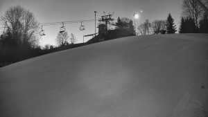 Skiareál Karolinka  - Otočná kamera na sjezdovce - 13.3.2026 v 05:25