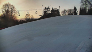 Skiareál Karolinka  - Otočná kamera na sjezdovce - 13.3.2026 v 06:15