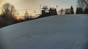 Skiareál Karolinka  - Otočná kamera na sjezdovce - 13.3.2026 v 06:20