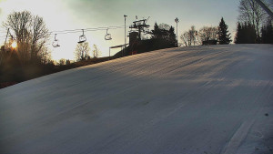 Skiareál Karolinka  - Otočná kamera na sjezdovce - 13.3.2026 v 07:02