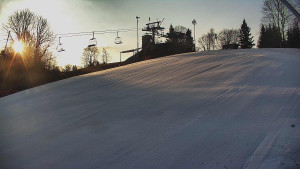 Skiareál Karolinka  - Otočná kamera na sjezdovce - 13.3.2026 v 07:05