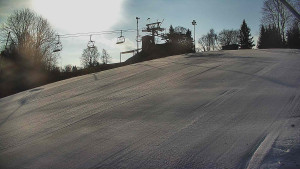 Skiareál Karolinka  - Otočná kamera na sjezdovce - 13.3.2026 v 08:10