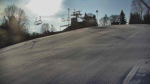 Skiareál Karolinka  - Otočná kamera na sjezdovce - 13.3.2026 v 08:15