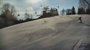 Skiareál Karolinka  - Otočná kamera na sjezdovce - 13.3.2026 v 08:45