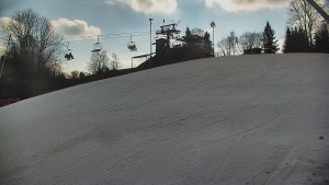Skiareál Karolinka  - Otočná kamera na sjezdovce - 13.3.2026 v 09:35