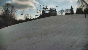Skiareál Karolinka  - Otočná kamera na sjezdovce - 13.3.2026 v 09:40