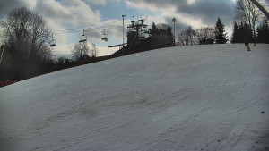 Skiareál Karolinka  - Otočná kamera na sjezdovce - 13.3.2026 v 10:05