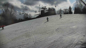 Skiareál Karolinka  - Otočná kamera na sjezdovce - 13.3.2026 v 10:20