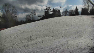 Skiareál Karolinka  - Otočná kamera na sjezdovce - 13.3.2026 v 10:45