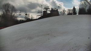 Skiareál Karolinka  - Otočná kamera na sjezdovce - 13.3.2026 v 11:15