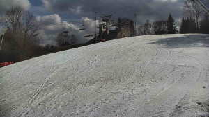 Skiareál Karolinka  - Otočná kamera na sjezdovce - 13.3.2026 v 12:50