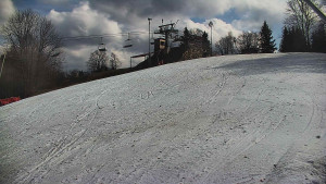 Skiareál Karolinka  - Otočná kamera na sjezdovce - 13.3.2026 v 13:05
