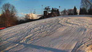 Skiareál Karolinka  - Otočná kamera na sjezdovce - 13.3.2026 v 17:15