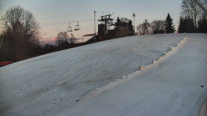 Skiareál Karolinka  - Otočná kamera na sjezdovce - 13.3.2026 v 17:45
