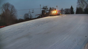 Skiareál Karolinka  - Otočná kamera na sjezdovce - 13.3.2026 v 18:05