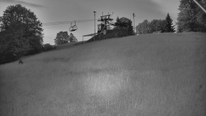 Skiareál Karolinka - Otočná kamera na sjezdovce - 9.6.2026 v 03:55 Skiareál Karolinka - Otočná kamera na sjezdovce - 9.6.2026 v 03:55