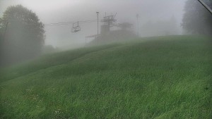 Skiareál Karolinka - Otočná kamera na sjezdovce - 12.6.2026 v 06:55 Skiareál Karolinka - Otočná kamera na sjezdovce - 12.6.2026 v 06:55