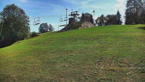 Skiareál Karolinka - Otočná kamera na sjezdovce - 16.9.2026 v 11:55 Skiareál Karolinka - Otočná kamera na sjezdovce - 16.9.2026 v 11:55