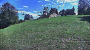 Skiareál Karolinka - Otočná kamera na sjezdovce - 16.9.2026 v 12:55 Skiareál Karolinka - Otočná kamera na sjezdovce - 16.9.2026 v 12:55