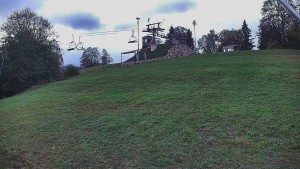 Skiareál Karolinka - Otočná kamera na sjezdovce - 9.10.2026 v 06:55 Skiareál Karolinka - Otočná kamera na sjezdovce - 9.10.2026 v 06:55