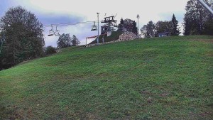 Skiareál Karolinka - Otočná kamera na sjezdovce - 9.10.2026 v 07:55 Skiareál Karolinka - Otočná kamera na sjezdovce - 9.10.2026 v 07:55