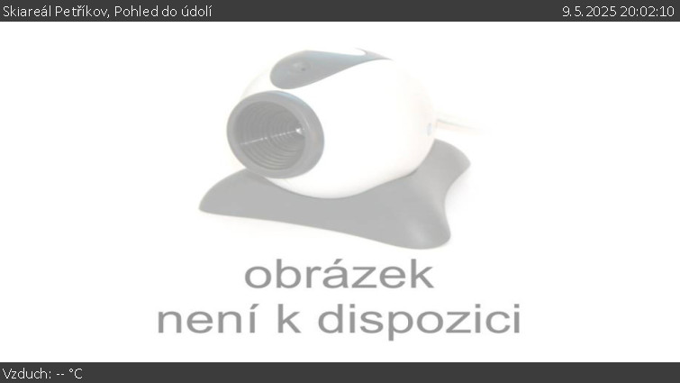 Skiareál Petříkov - Pohled do údolí - 9.5.2025 v 20:02 Skiareál Petříkov - Pohled do údolí - 9.5.2025 v 20:02