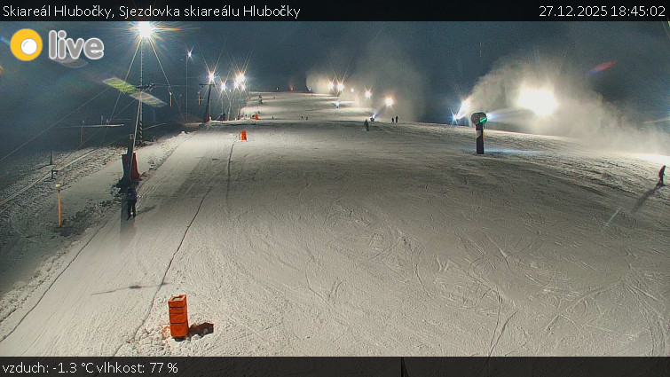 Skiareál Hlubočky - Sjezdovka skiareálu Hlubočky - 27.12.2025 v 18:45