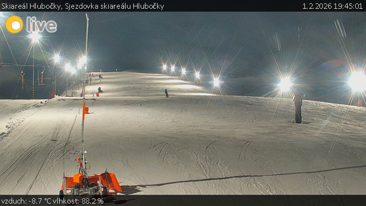 Skiareál Hlubočky - Sjezdovka skiareálu Hlubočky - 1.2.2026 v 19:45