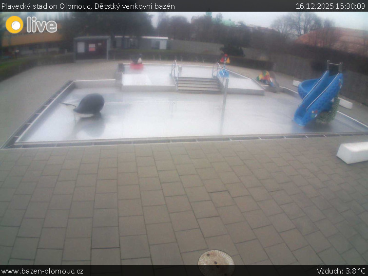 Plavecký stadion Olomouc - Dětstký venkovní bazén - 16.12.2025 v 15:30