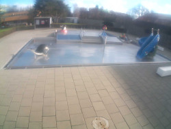 Dětstký venkovní bazén