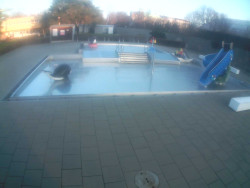 Dětstký venkovní bazén