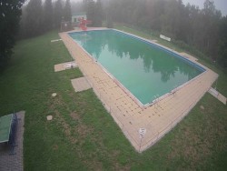 Großer Swimmingpool