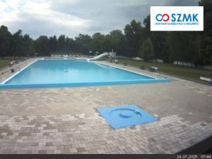 Koupaliště Bajda Kroměříž - Hlavní bazén - 14.7.2025 v 07:45