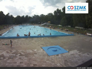 Koupaliště Bajda Kroměříž - Hlavní bazén - 14.7.2025 v 16:45