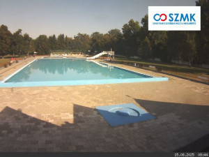 Koupaliště Bajda Kroměříž - Hlavní bazén - 15.8.2025 v 08:45