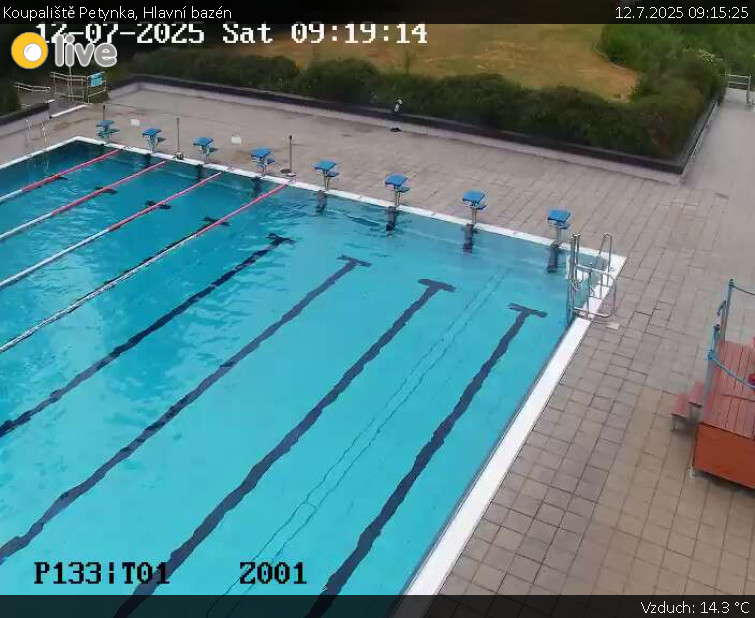 Koupaliště Petynka - Hlavní bazén - 12.7.2025 v 09:15 Koupaliště Petynka - Hlavní bazén - 12.7.2025 v 09:15