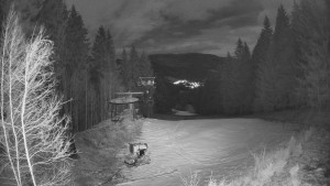 SKICENTRUM Miroslav Lipová Lázně - Výstupní stanice lanové dráhy - 7.12.2025 v 00:45 SKICENTRUM Miroslav Lipová Lázně - Výstupní stanice lanové dráhy - 7.12.2025 v 00:45