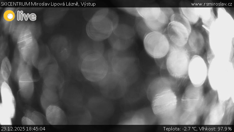 SKICENTRUM Miroslav Lipová Lázně - Výstupní stanice lanové dráhy - 23.12.2025 v 18:45