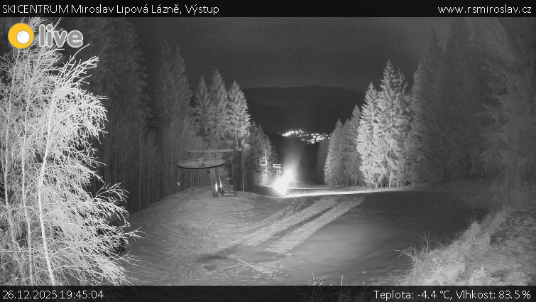 SKICENTRUM Miroslav Lipová Lázně - Výstupní stanice lanové dráhy - 26.12.2025 v 19:45