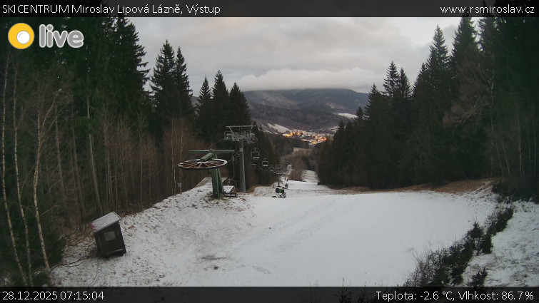 SKICENTRUM Miroslav Lipová Lázně - Výstupní stanice lanové dráhy - 28.12.2025 v 07:15