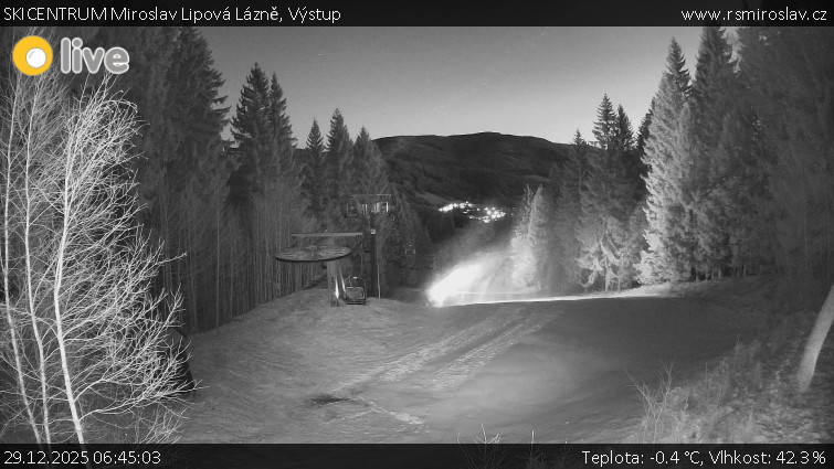 SKICENTRUM Miroslav Lipová Lázně - Výstupní stanice lanové dráhy - 29.12.2025 v 06:45