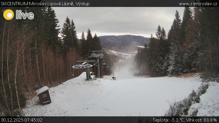SKICENTRUM Miroslav Lipová Lázně - Výstupní stanice lanové dráhy - 30.12.2025 v 07:45