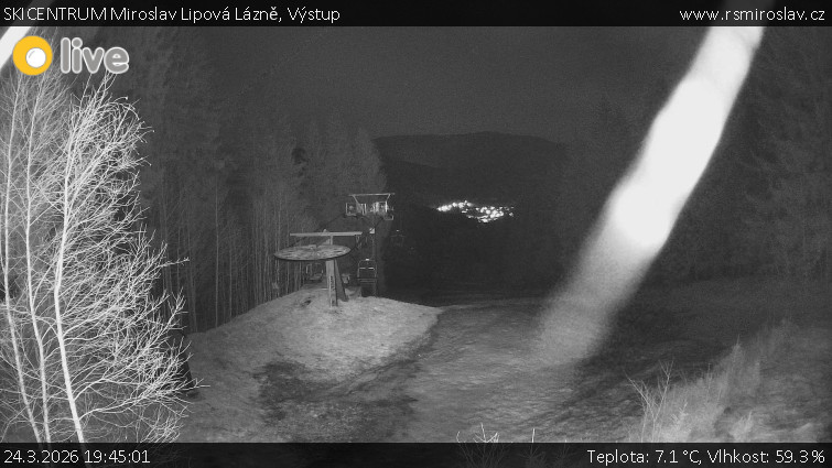 SKICENTRUM Miroslav Lipová Lázně - Výstupní stanice lanové dráhy - 24.3.2026 v 19:45