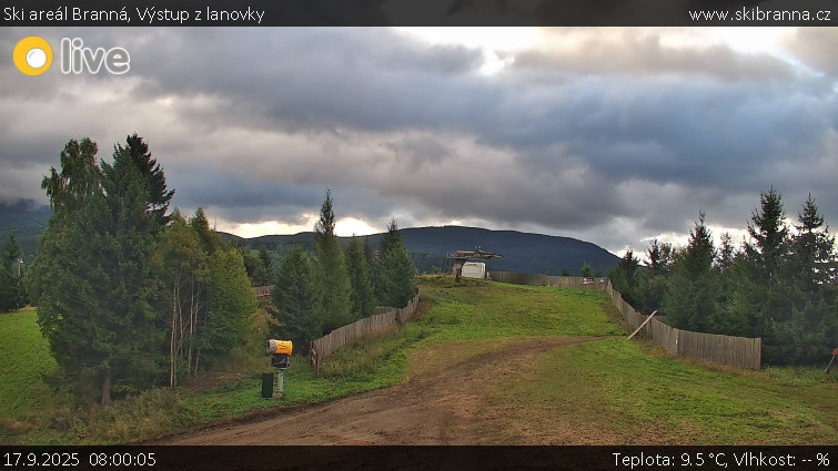 Ski areál Branná - Výstup z lanovky - 17.9.2025 v 08:00