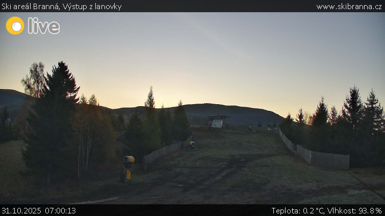Ski areál Branná - Výstup z lanovky - 31.10.2025 v 07:00 Ski areál Branná - Výstup z lanovky - 31.10.2025 v 07:00