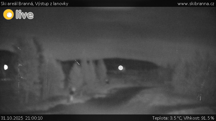 Ski areál Branná - Výstup z lanovky - 31.10.2025 v 21:00 Ski areál Branná - Výstup z lanovky - 31.10.2025 v 21:00
