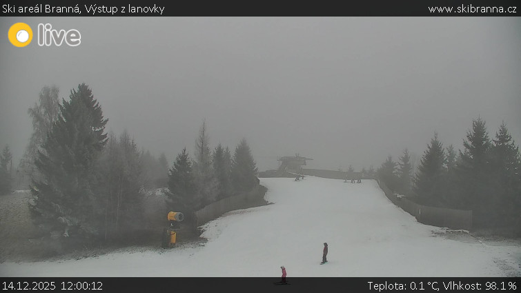 Ski areál Branná - Výstup z lanovky - 14.12.2025 v 12:00