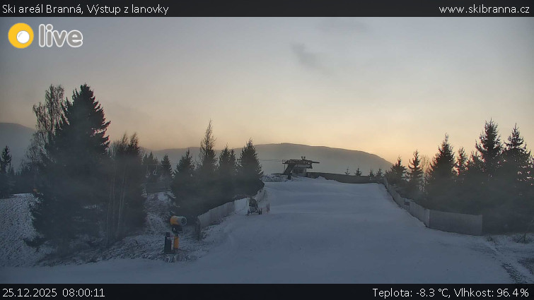 Ski areál Branná - Výstup z lanovky - 25.12.2025 v 08:00