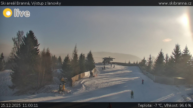 Ski areál Branná - Výstup z lanovky - 25.12.2025 v 11:00